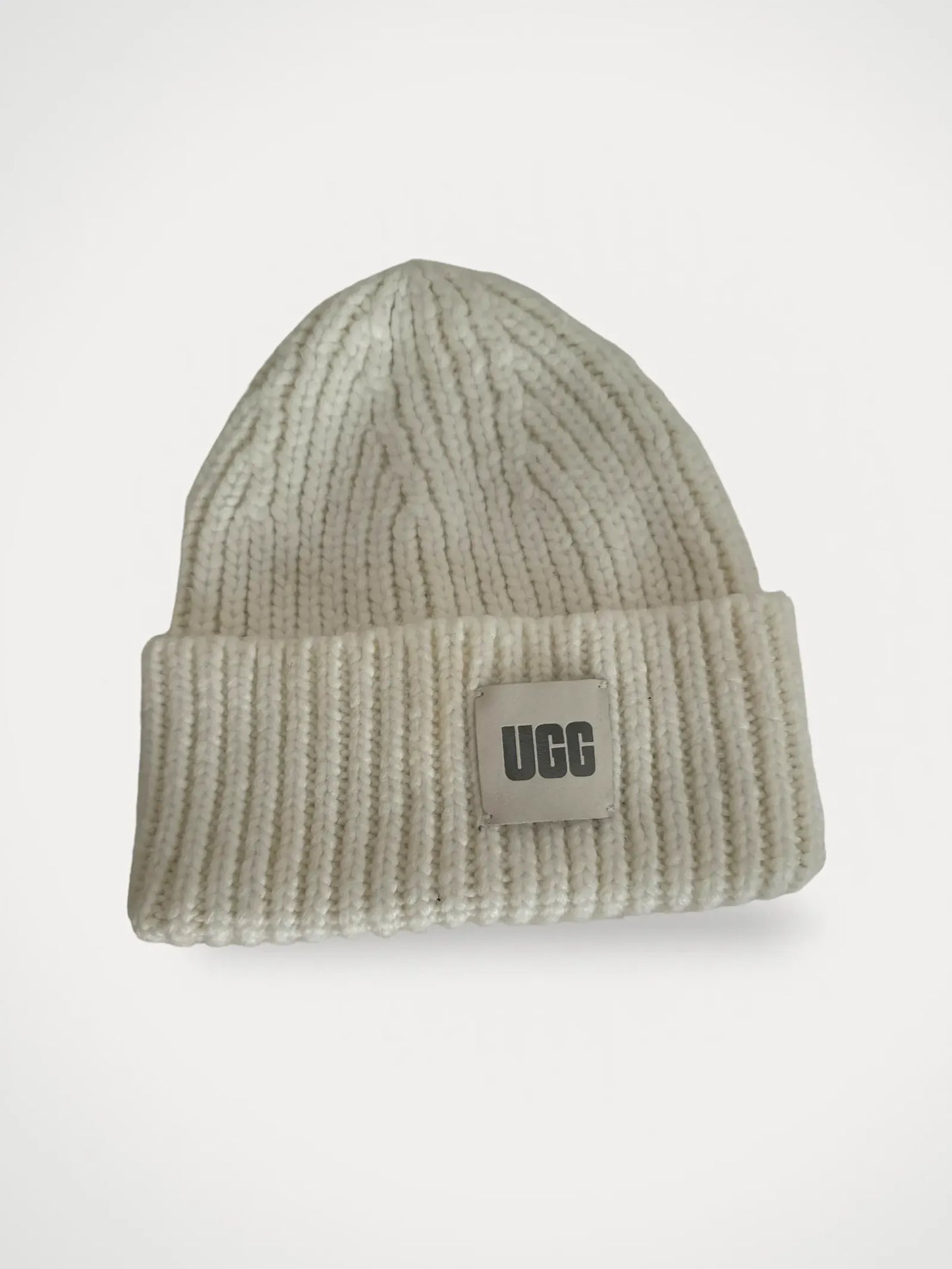 UGG-ullmössa