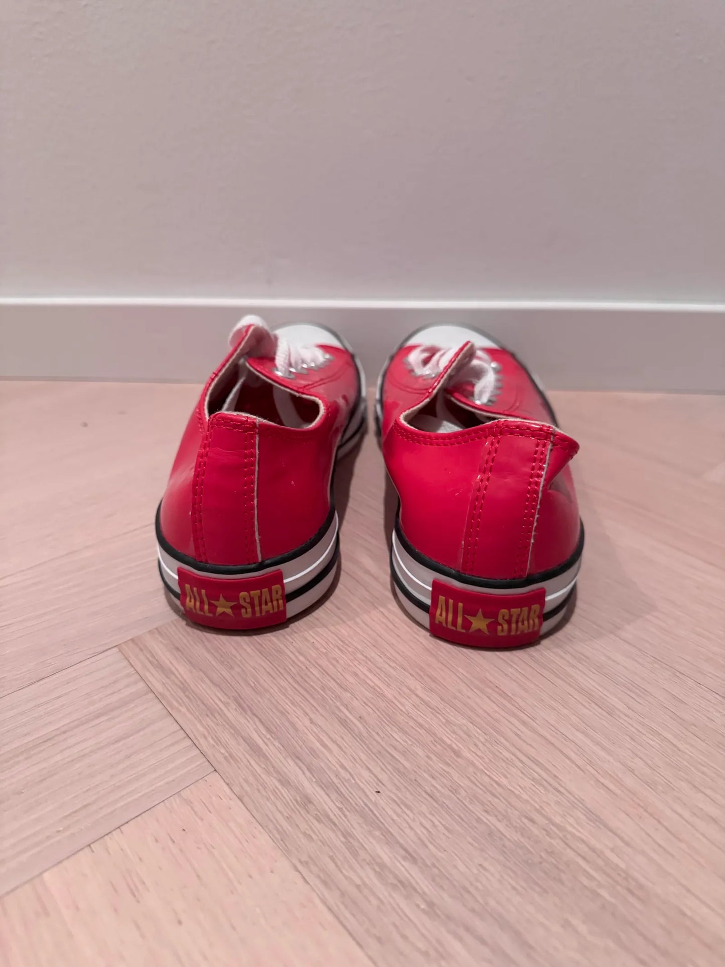 Converse All Star Low Glossy Sneakers