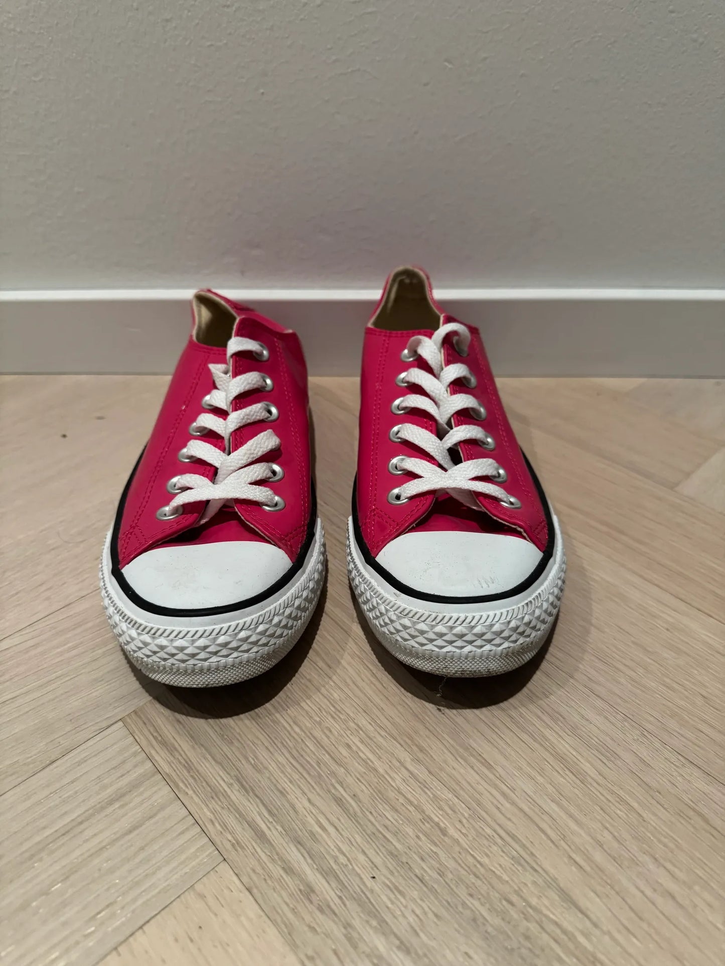 Converse All Star Low Glossy Sneakers