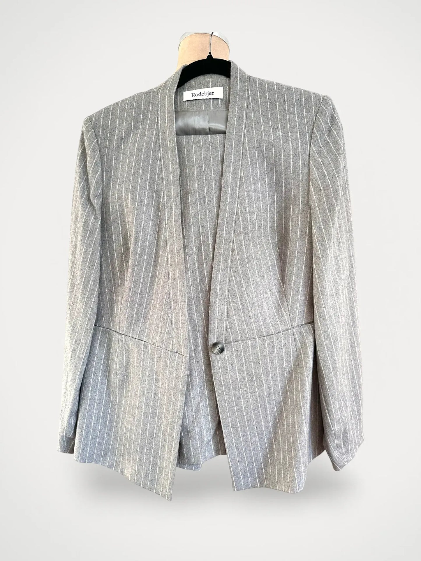 Rodebjer Paloma Stripe () Lagia-ullkostym