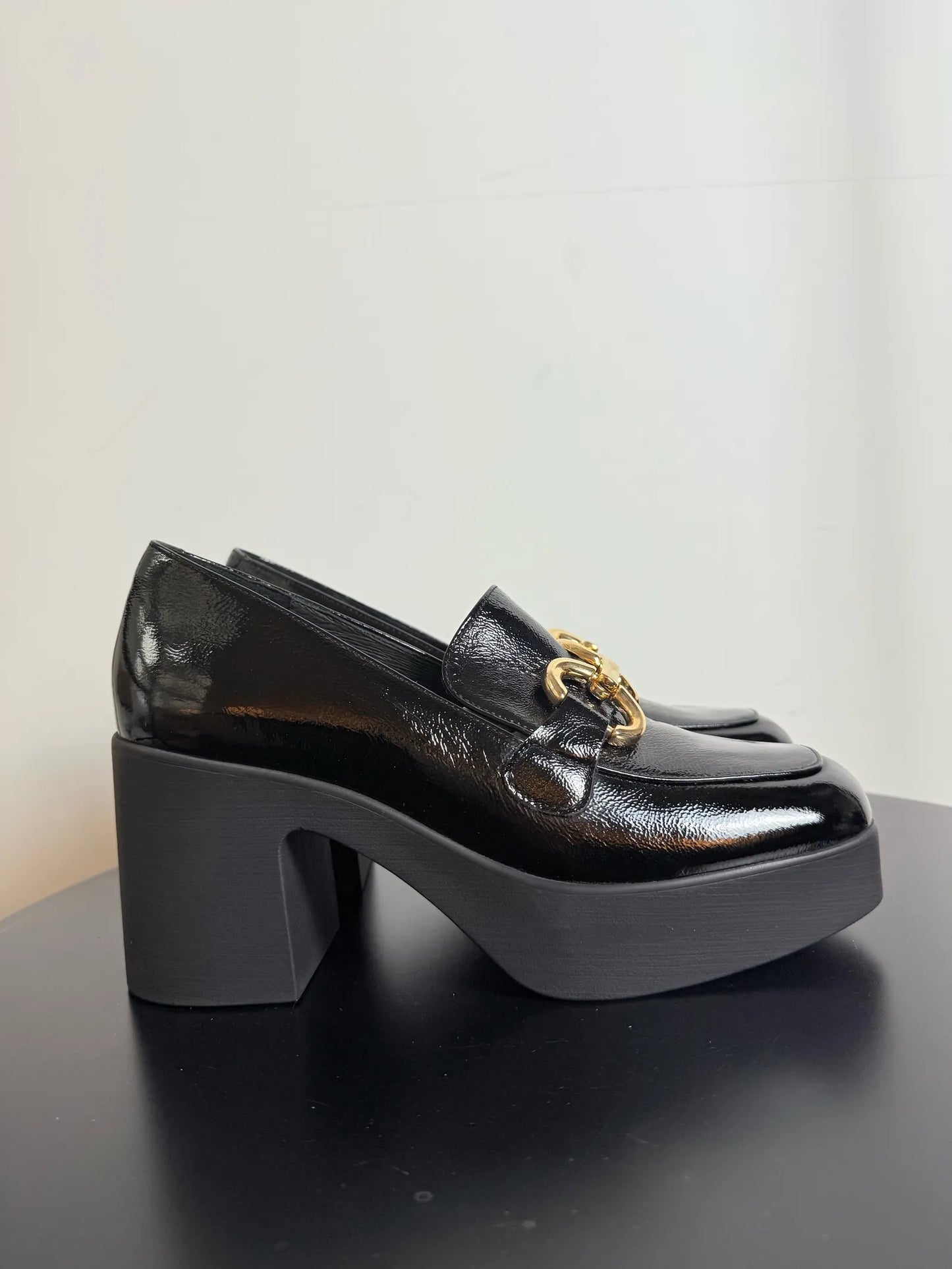 Blankens The Olivia Black-skinnklackar NWOT