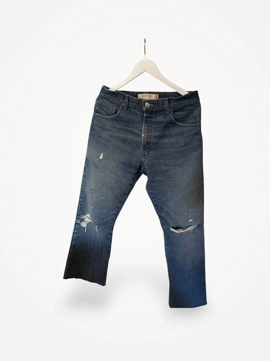 Levi's Cut Jeans