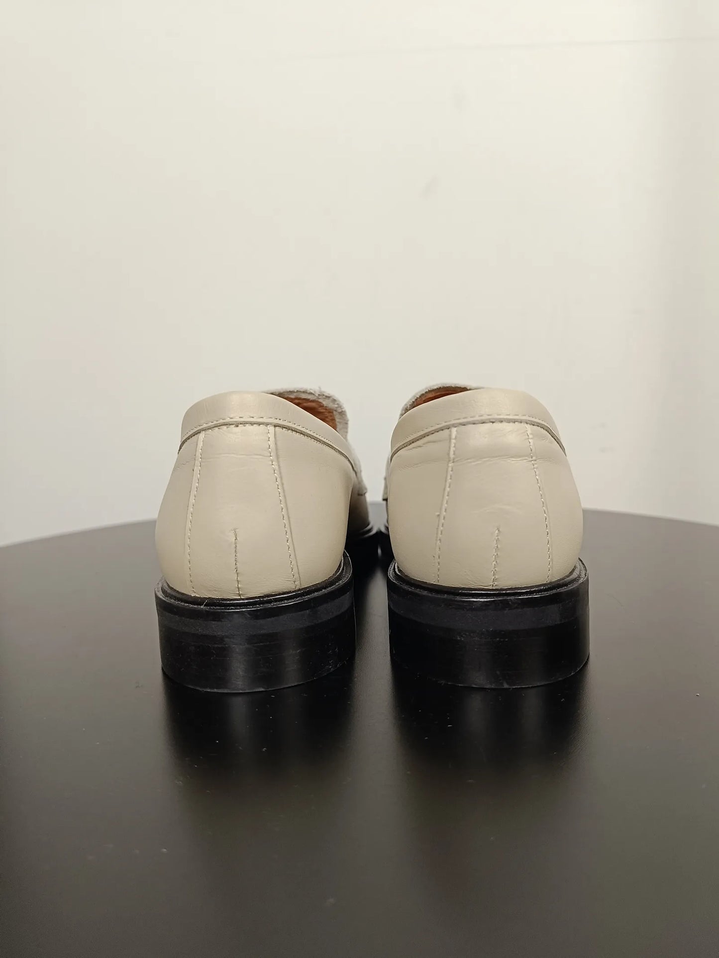 Flattered Sara Creme Leather-skinnloafers NWOT