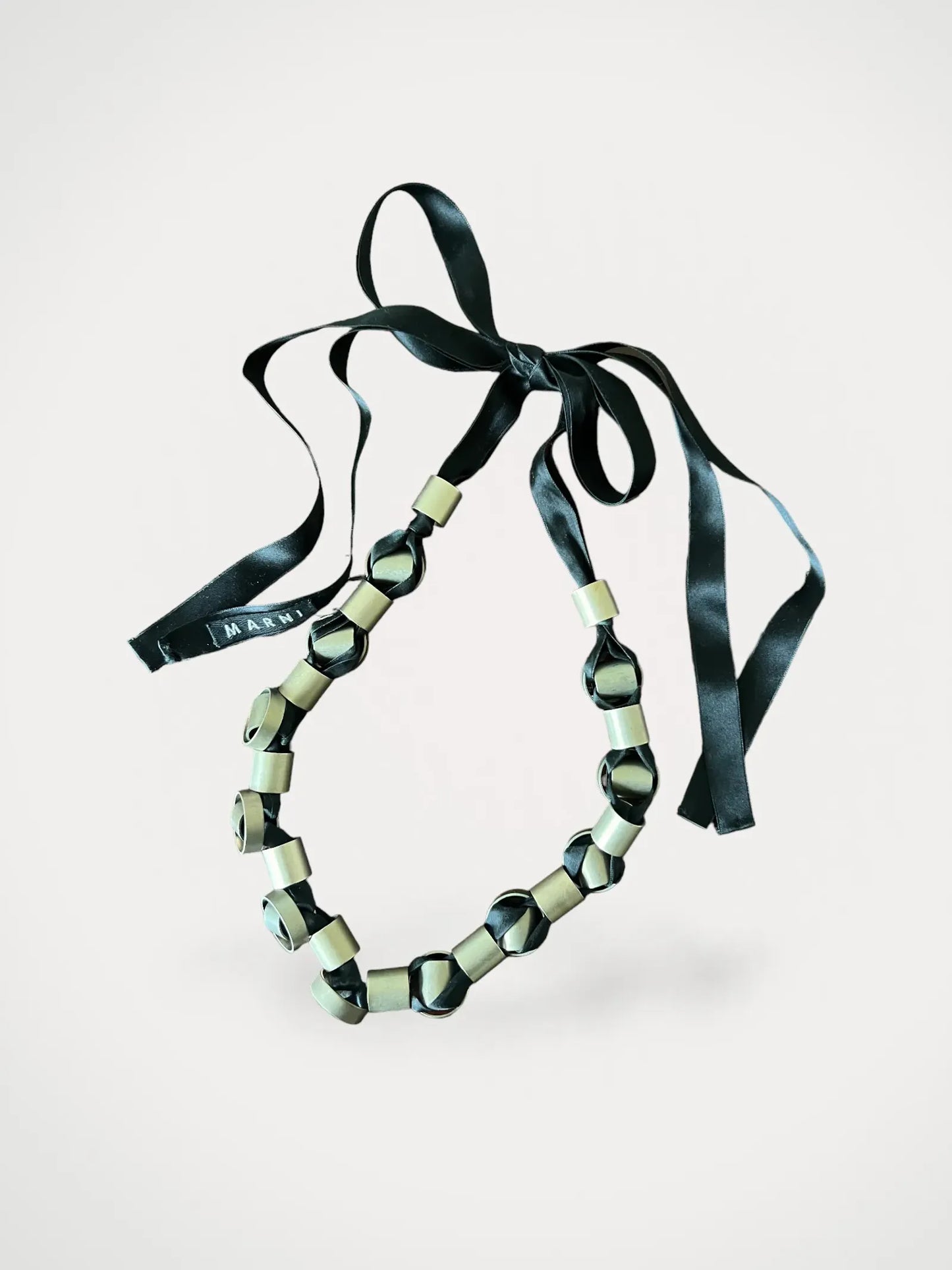 Marni-sidenhalsband