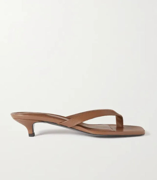 Toteme Leather Healed Flip Flops-skinnklackar