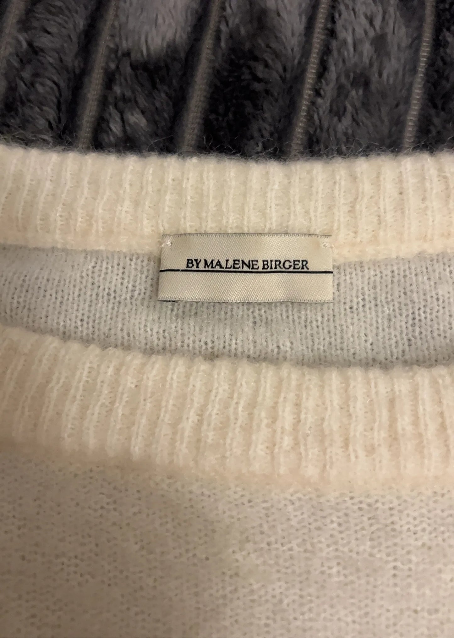 By Malene Birger Biagio-ulltröja