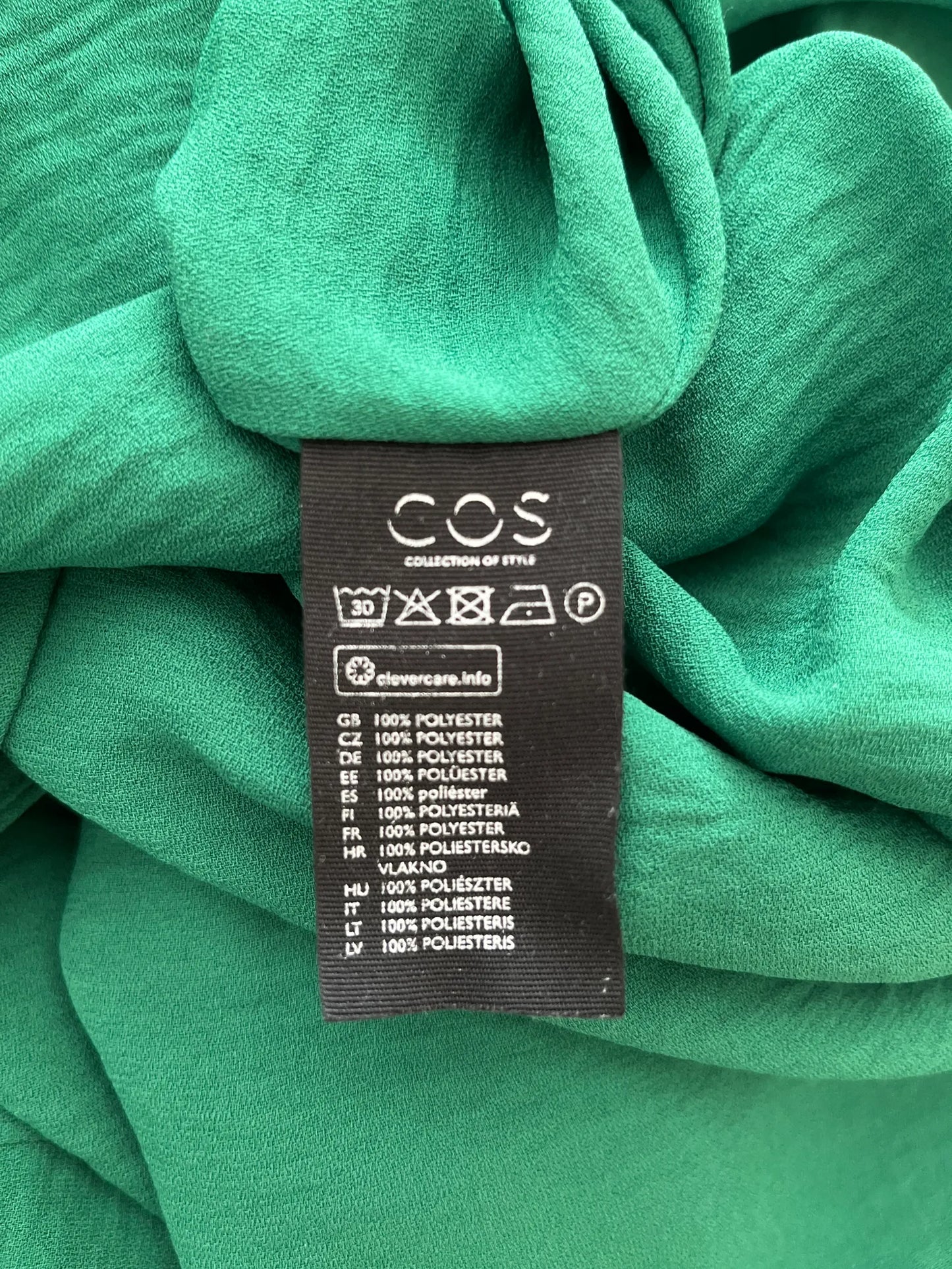 Cos-klänning