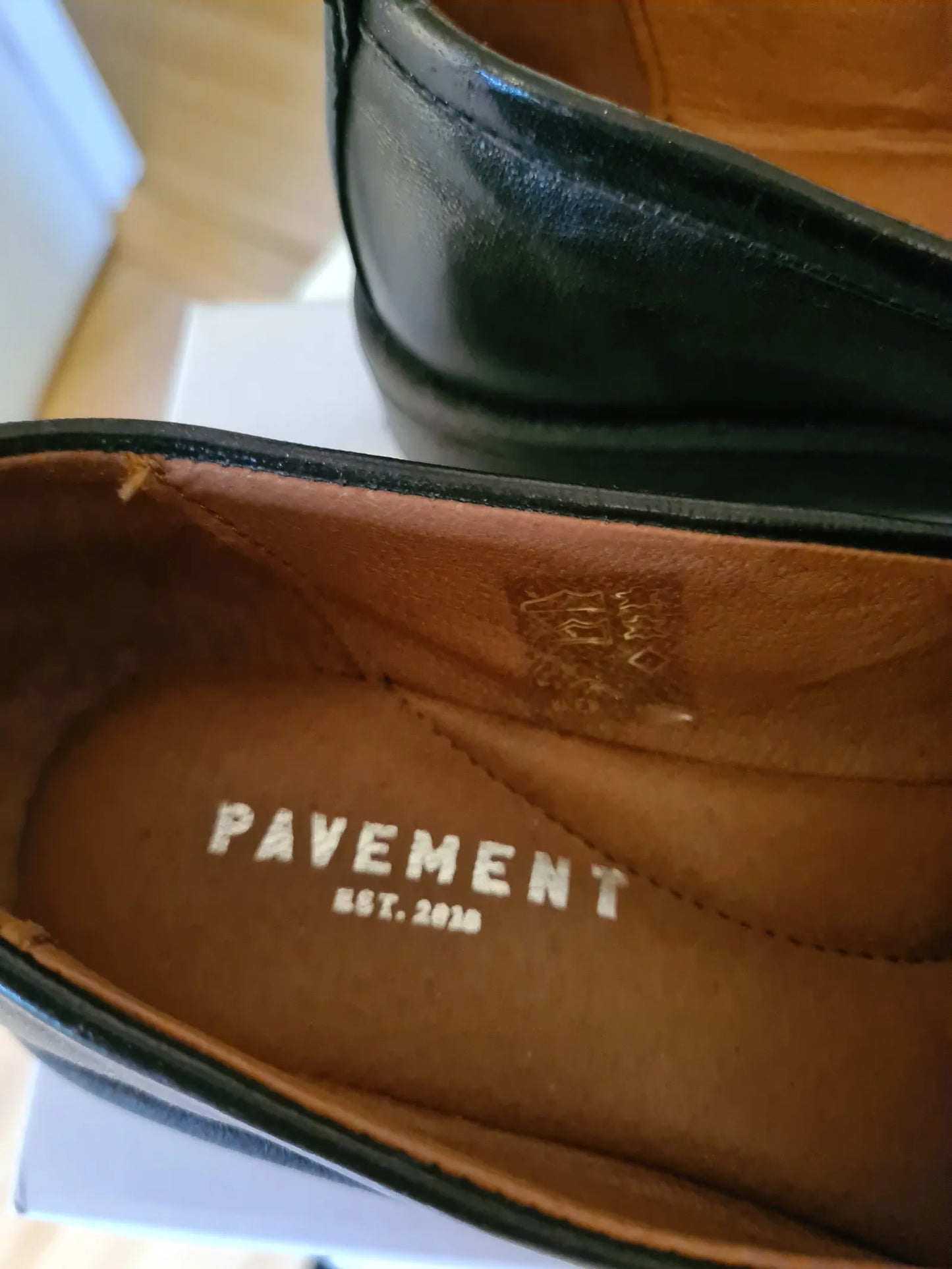 Pavement-skinnloafers NWOT