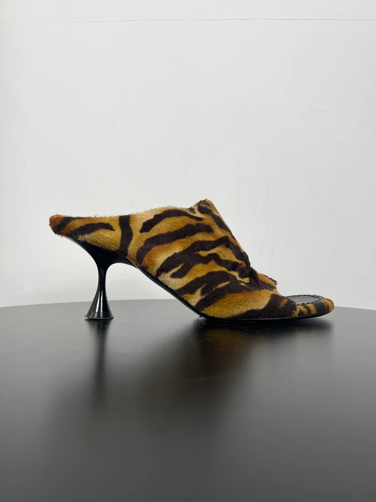 Acne Studios Tiger print mules-skinnklackar