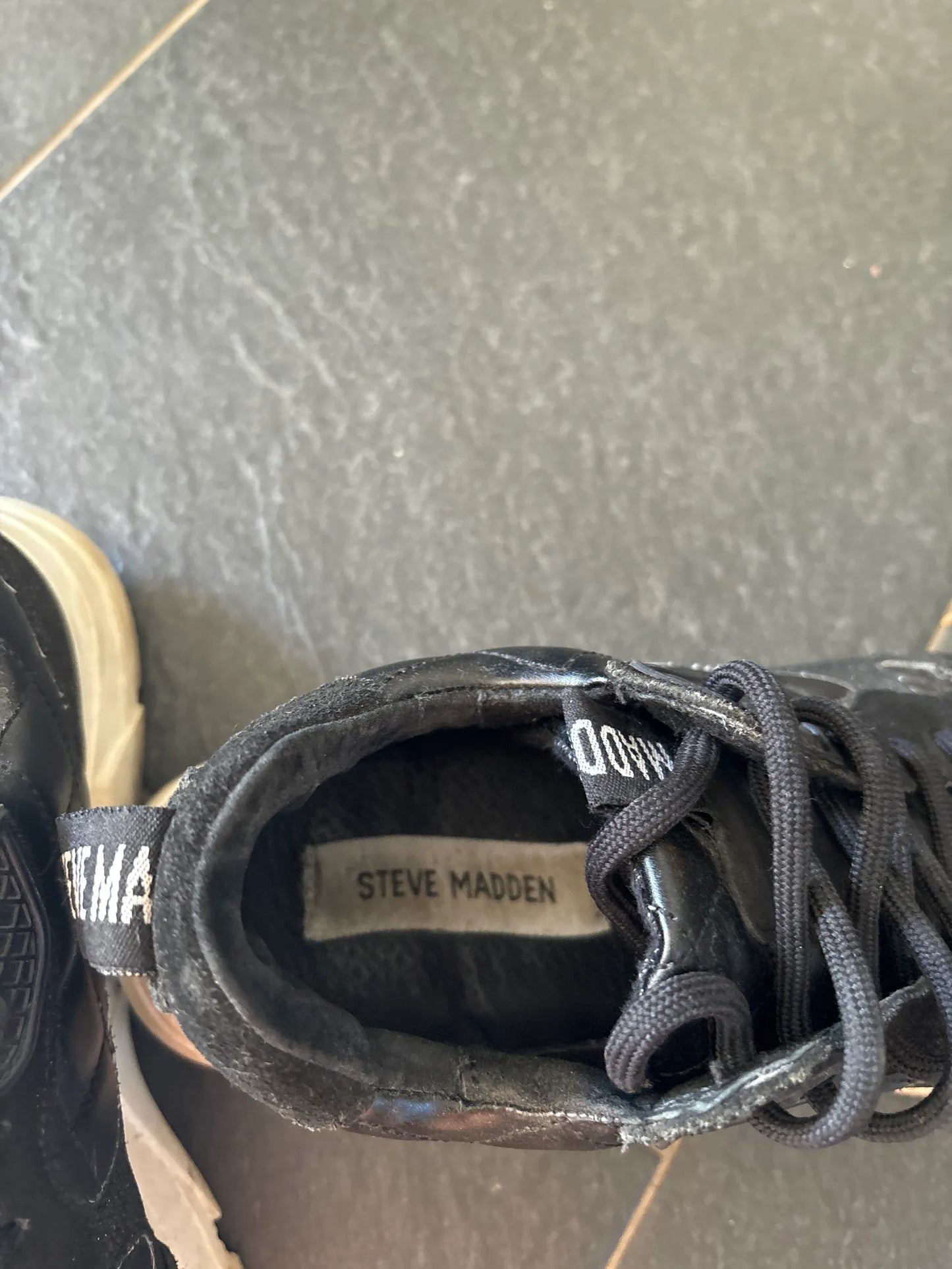 Steve Madden Sneakers