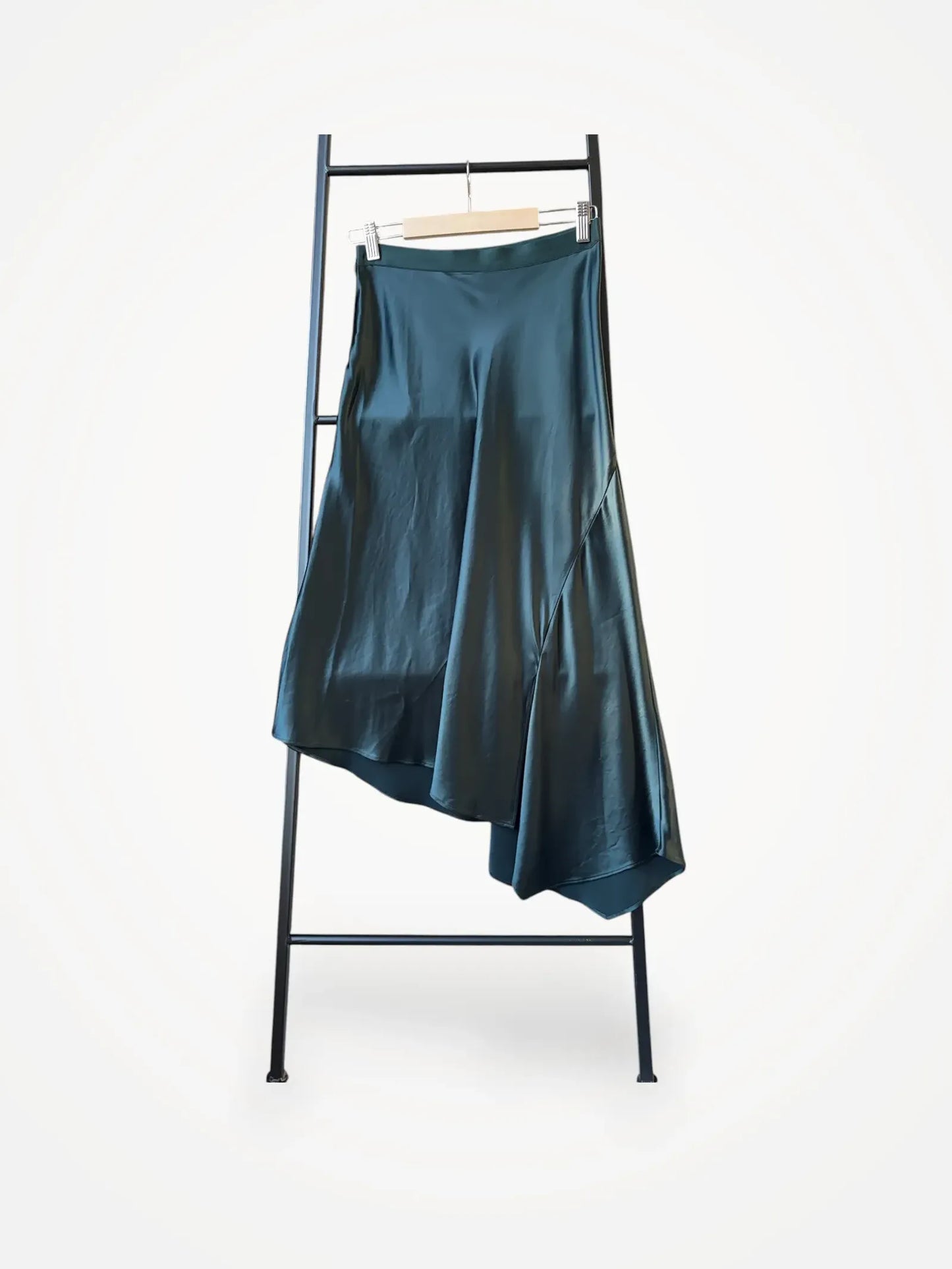 Ahlvar Gallery Skirt