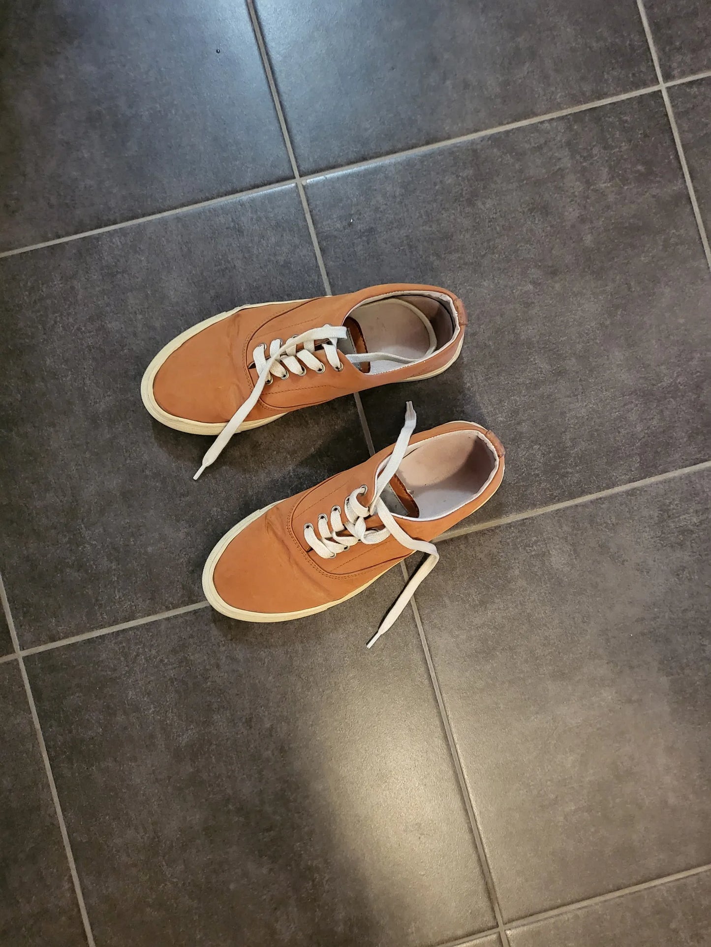 Our Legacy Orange Moleskin-skinnsneakers