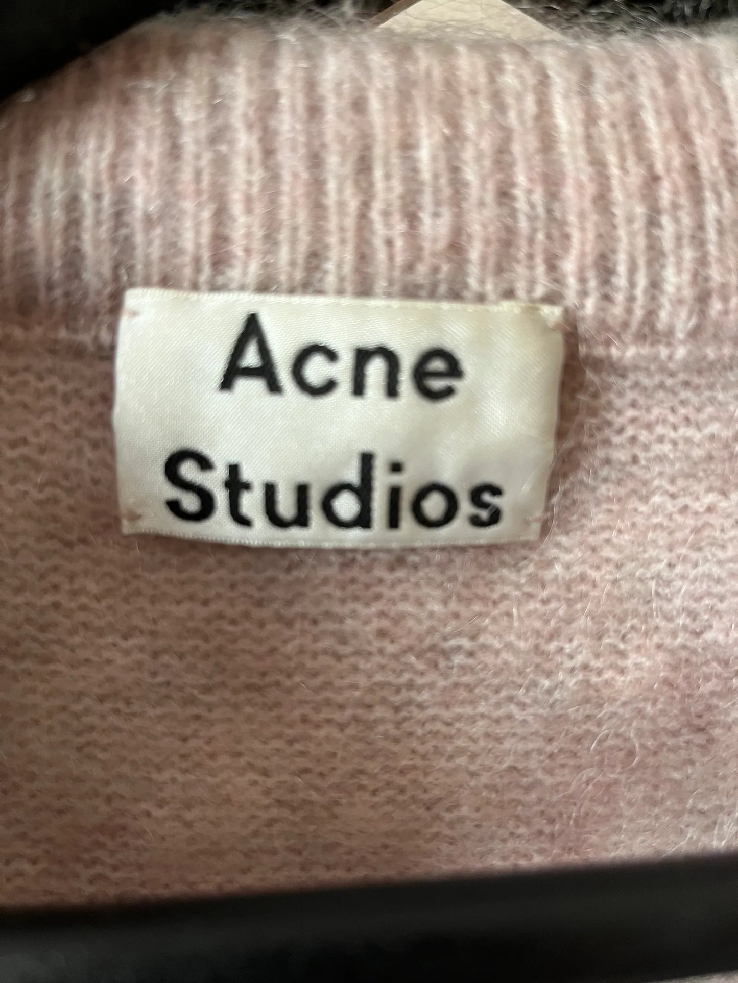 Acne Studios Dramatic Moh-ulltröja