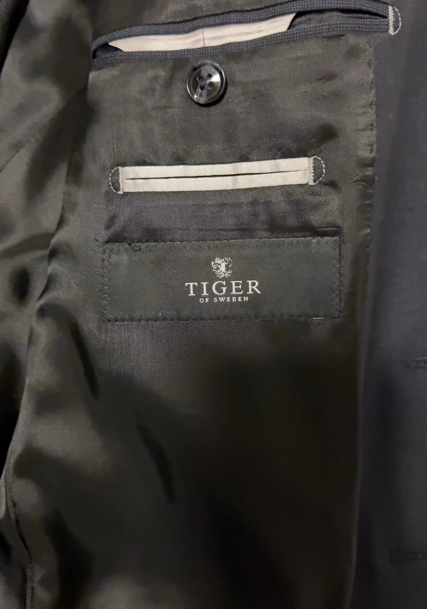 Tiger of Sweden Suit