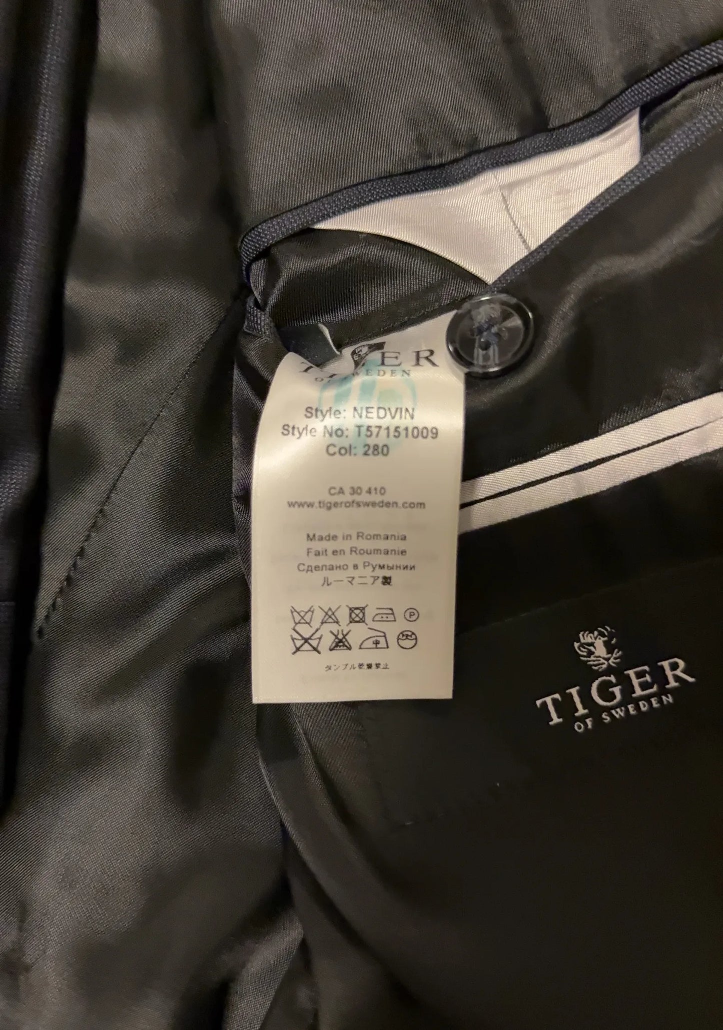 Tiger of Sweden Suit