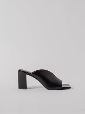 Blankens The Nooshi Black Heels