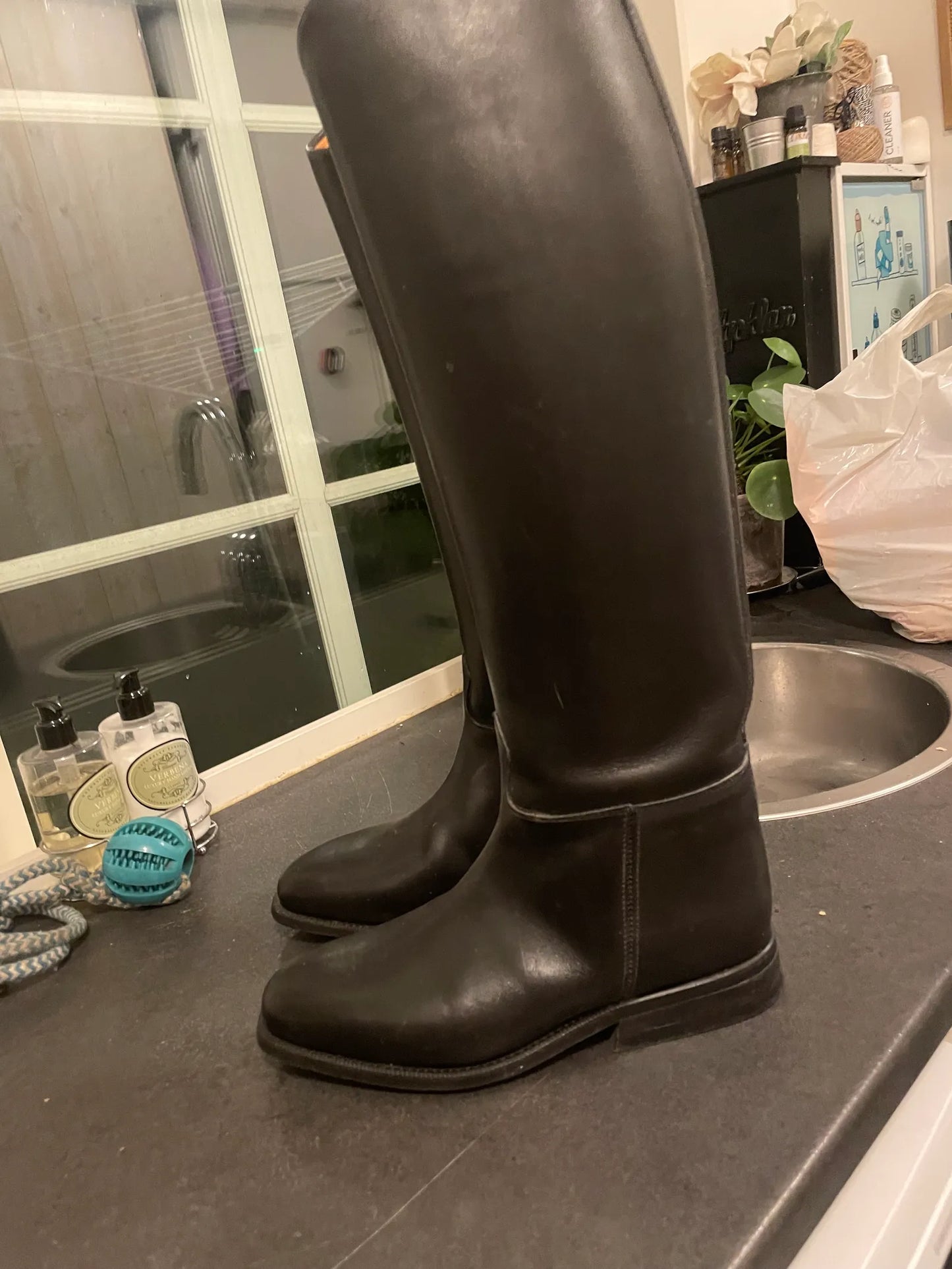 Petri-skinnboots NWOT