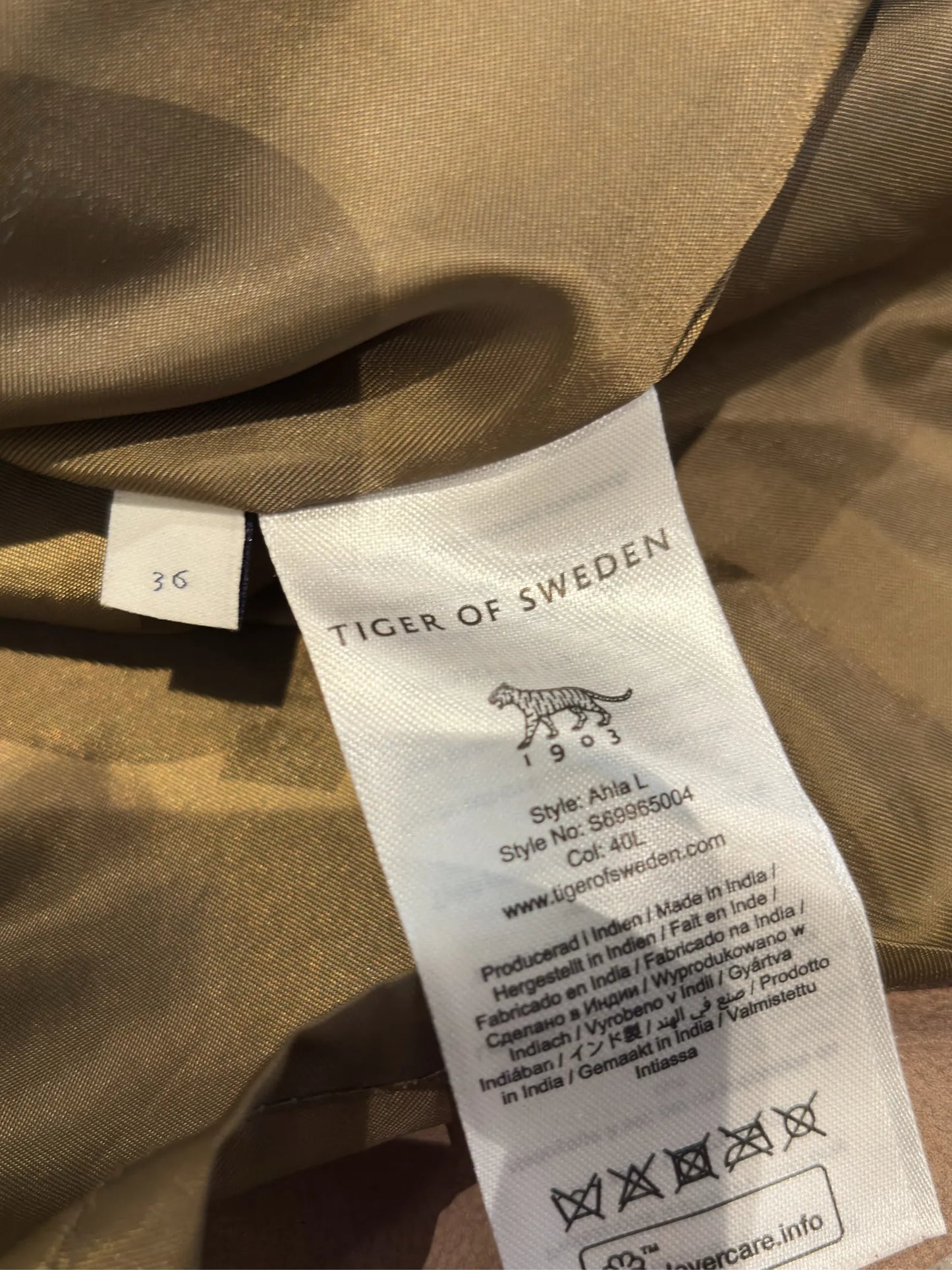 Tiger of Sweden Tehy, Ahla Set