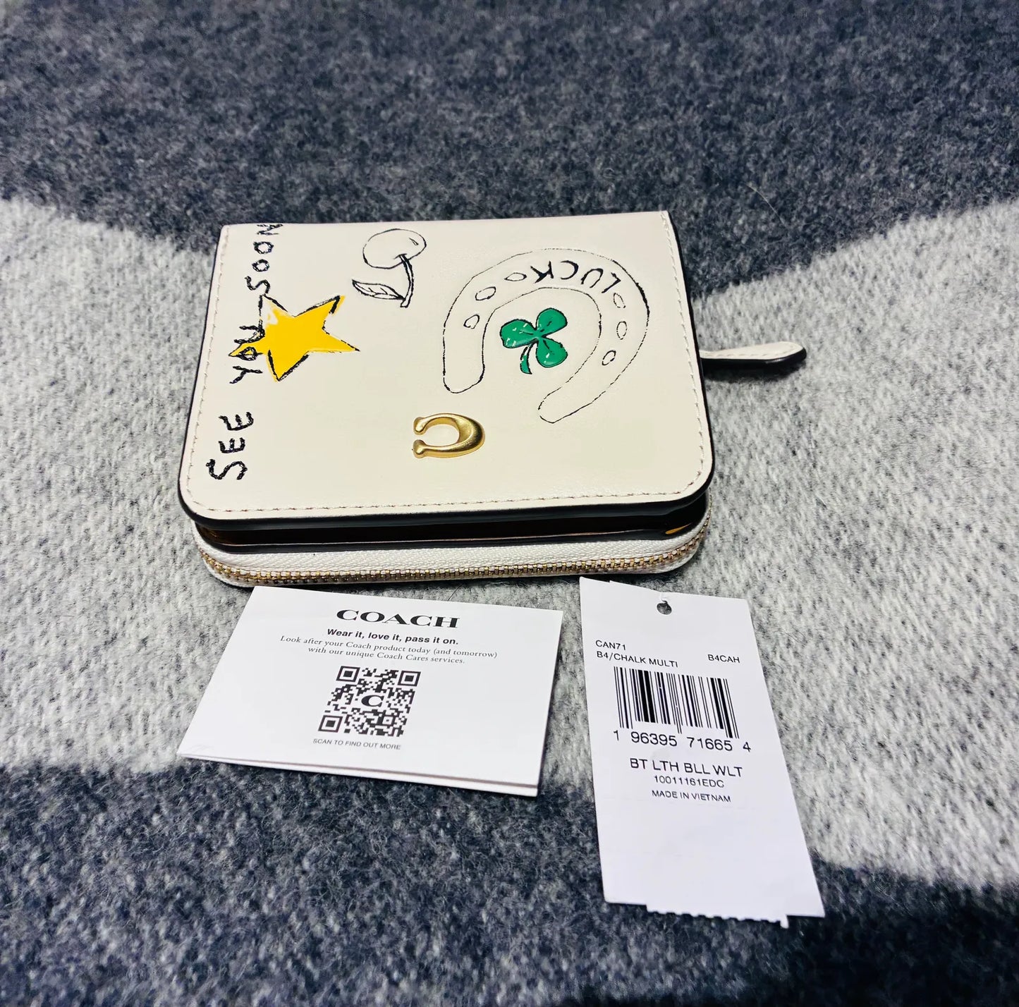 Coach Essential Billfold Wallet With Sketch Print Wallet