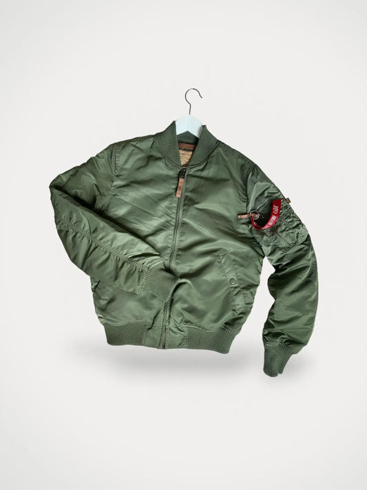 Alpha Industries Ma1-jacka NWOT