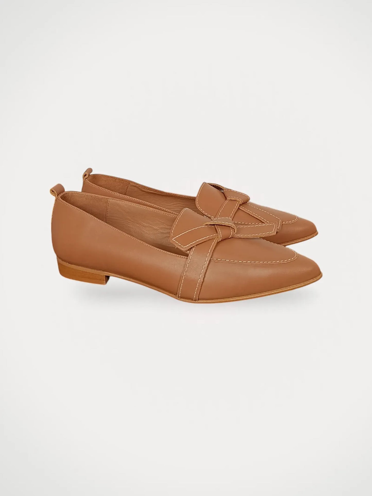 Flattered Ally Cognac Leather-skinnloafers