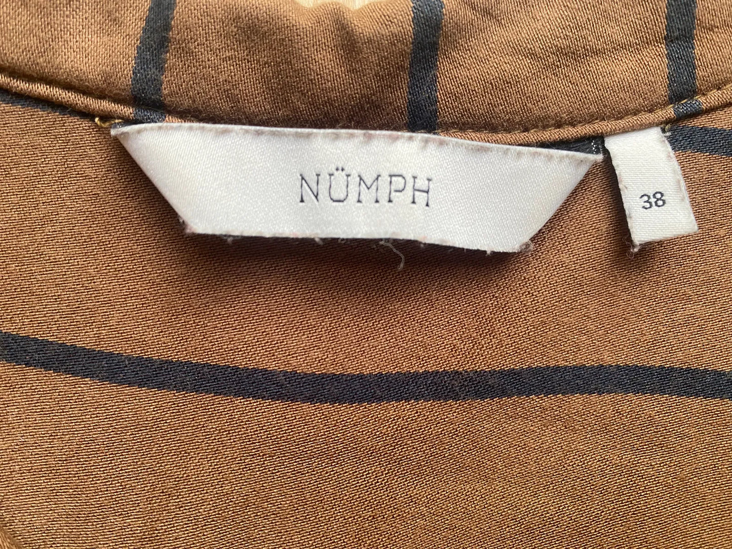 Nümph-skjorta