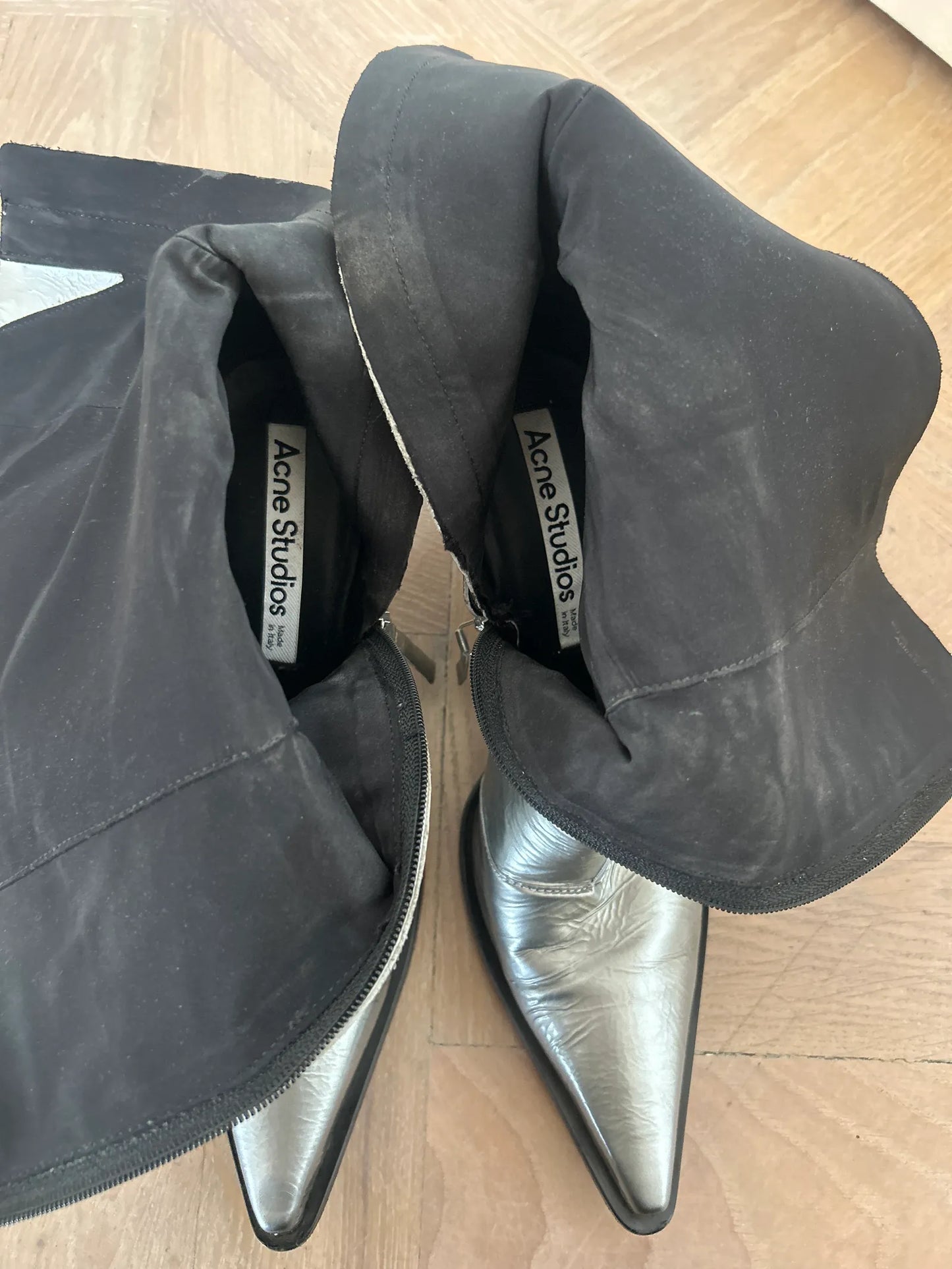 Acne Studios-skinnboots