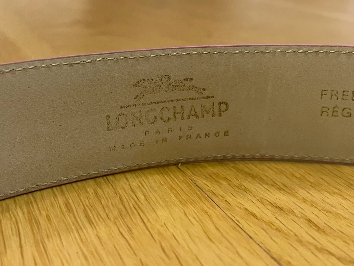 Longchamp-skinnbälte