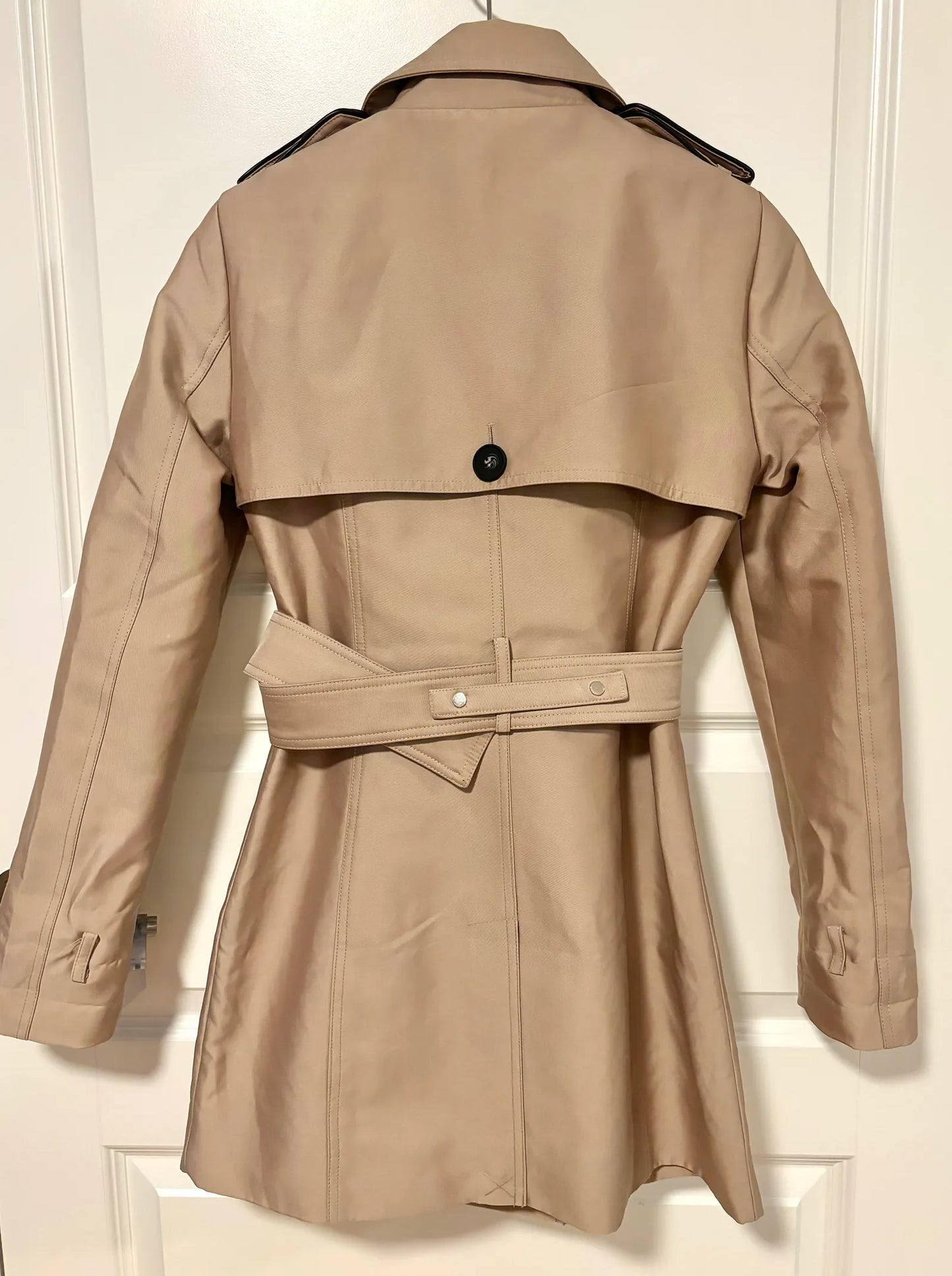 Morgan-trenchcoat NWOT