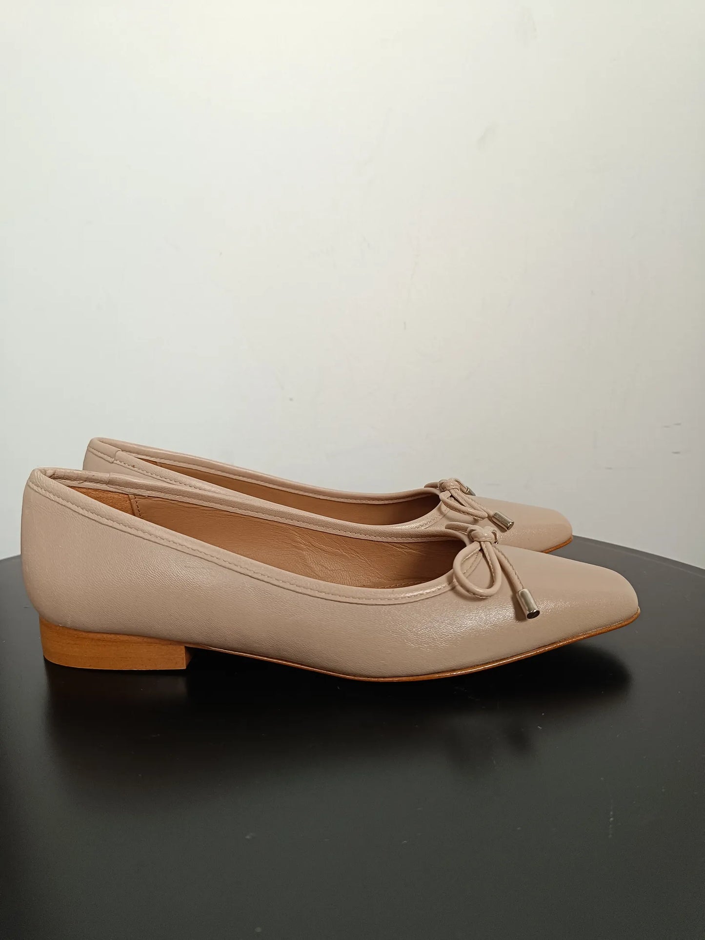 Flattered Monica Leather Beige-skinnballerinaskor