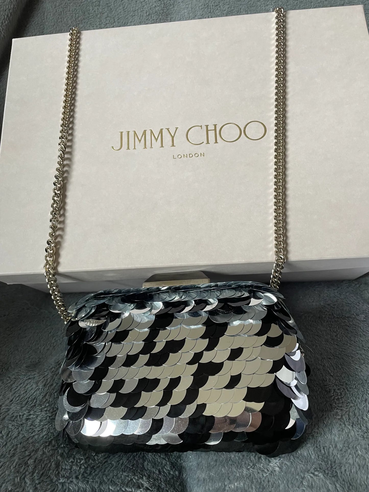 Jimmy Choo Cloud Pailette-embellished Metal-axelremsväska NWOT