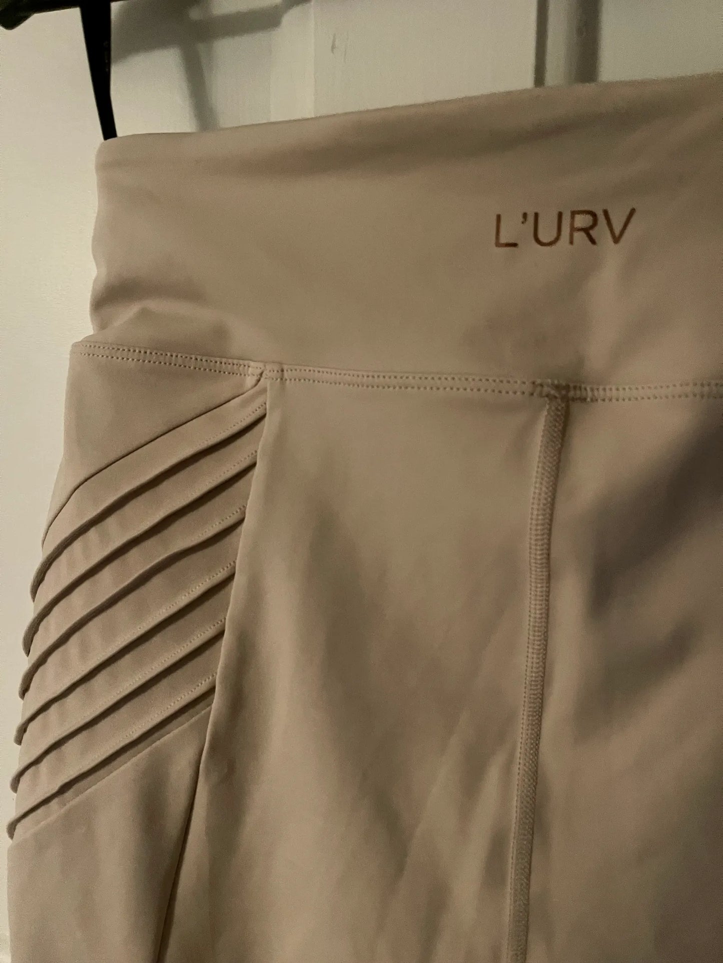 L'Urv-träningsbyxor NWOT