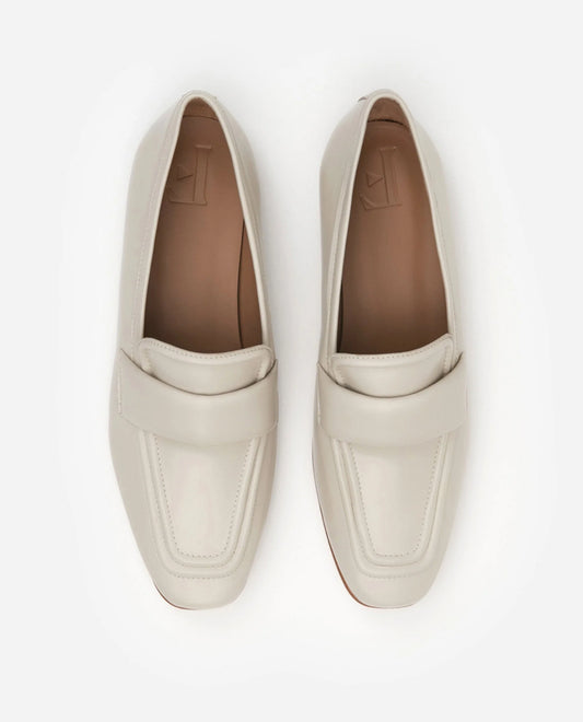 Flattered Vivienne Creme Leather-skinnloafers NWOT