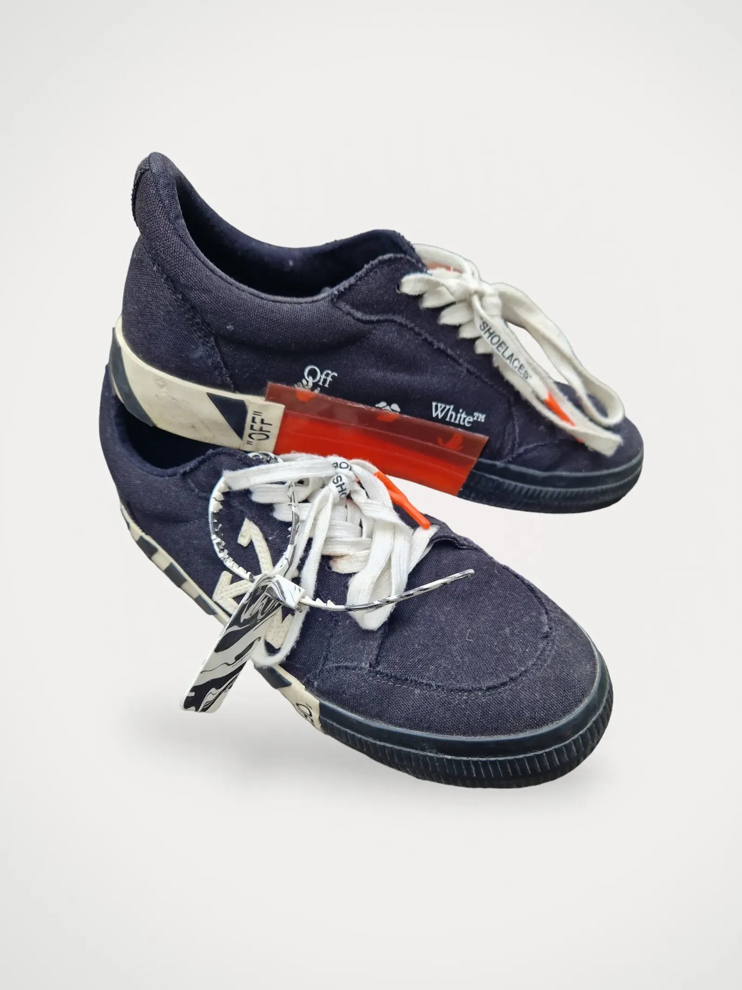 Off-White Vulcanized Canvas-sneakers