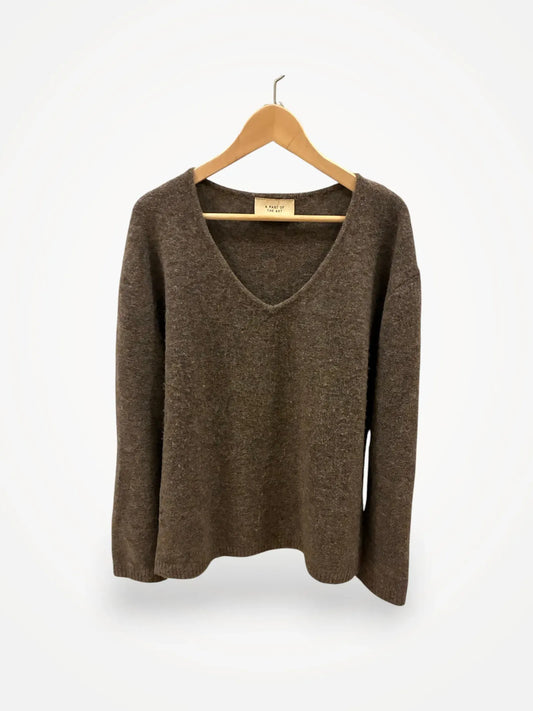 A Part Of The Art Apota Sweater