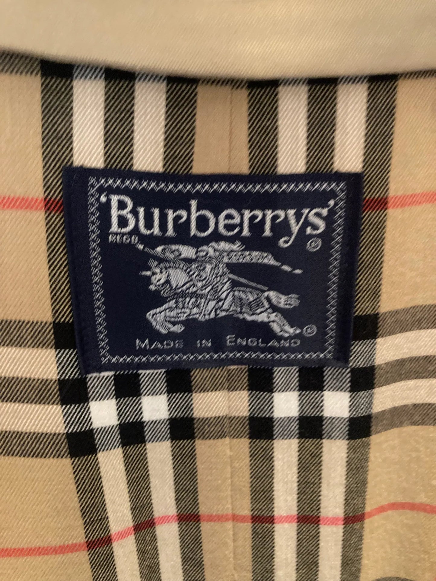 Burberry Burberrys Trenchcoat