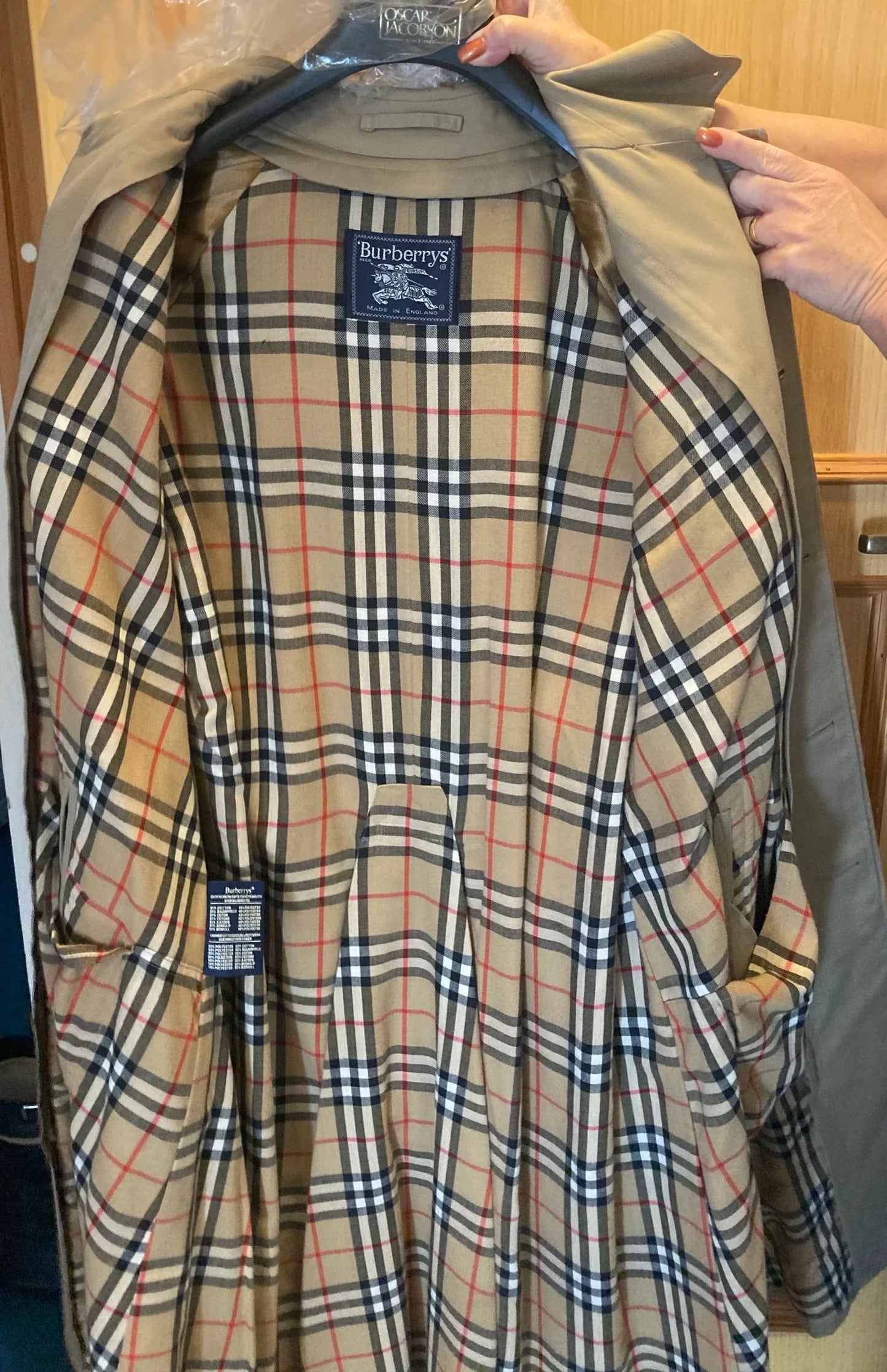 Burberry Burberrys Trenchcoat