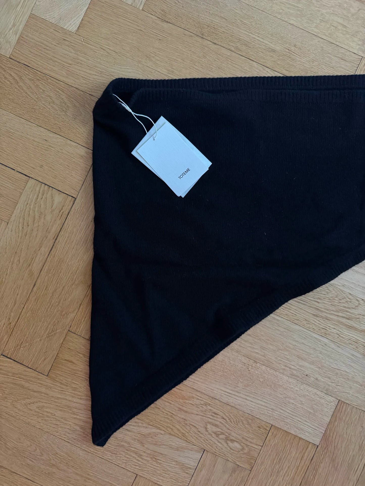 Toteme Triangle Wool Cashmere Black-ullhalsduk NWT