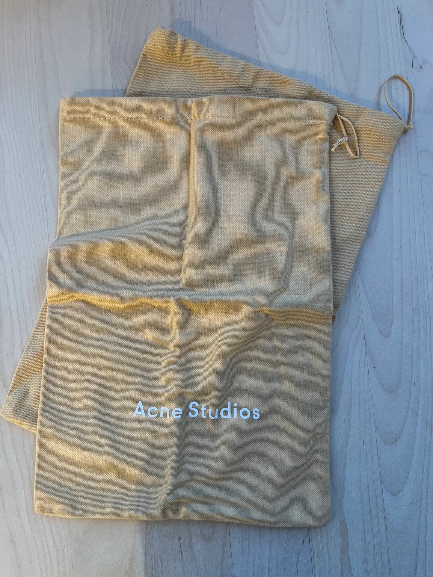 Acne Studios-skinnsandaler