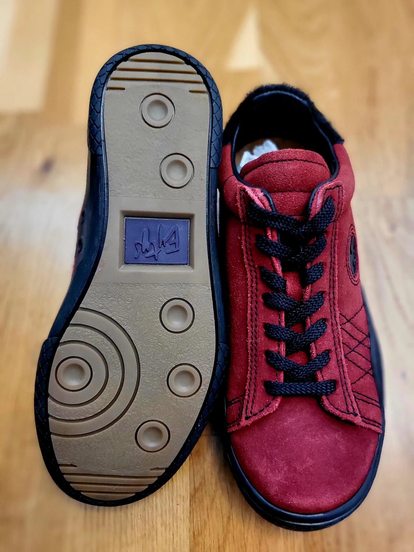 Eytys Wave Suede Rosso / Black-sneakers NWOT