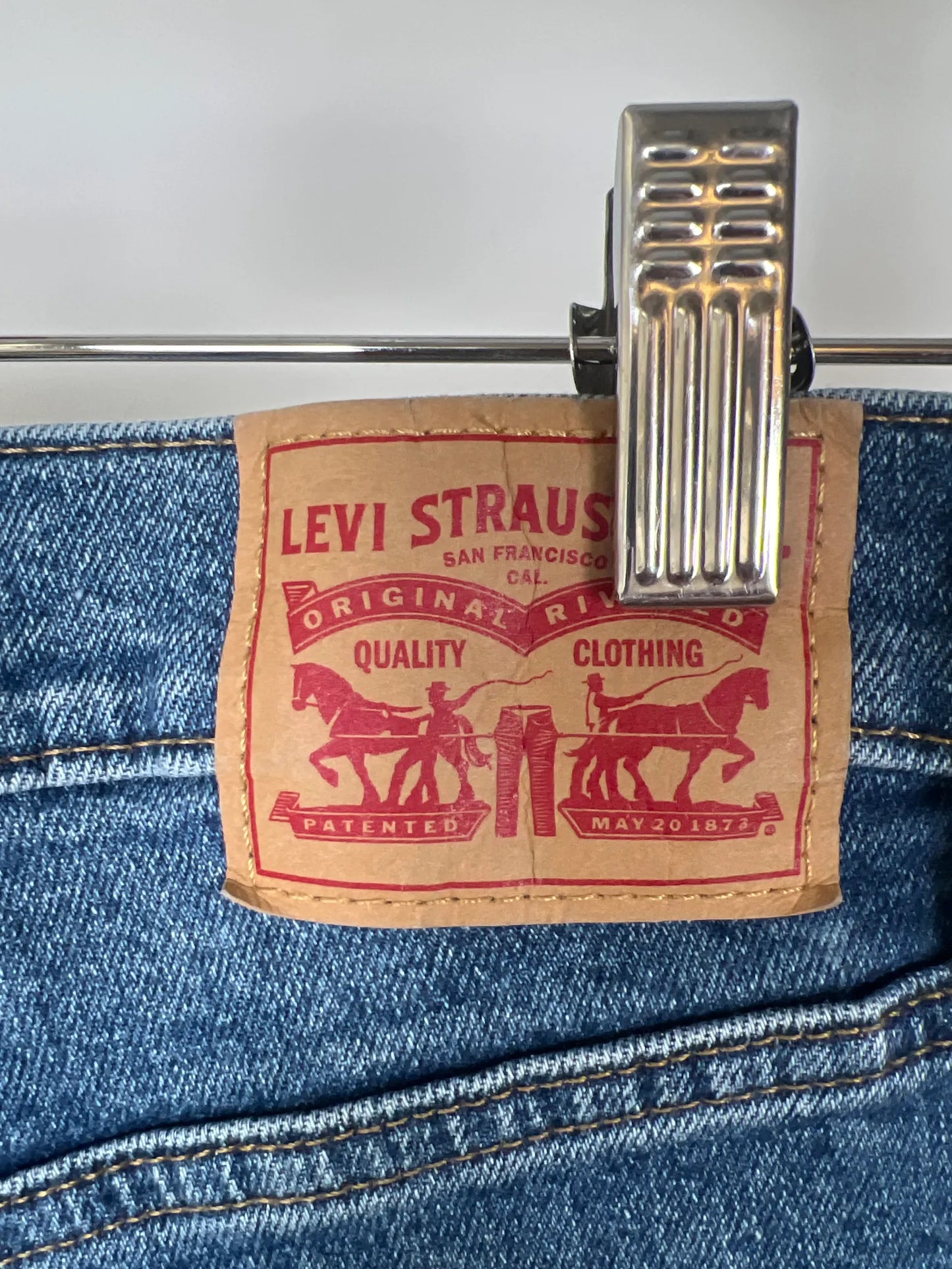 Levi's High Waisted Mom-jeans