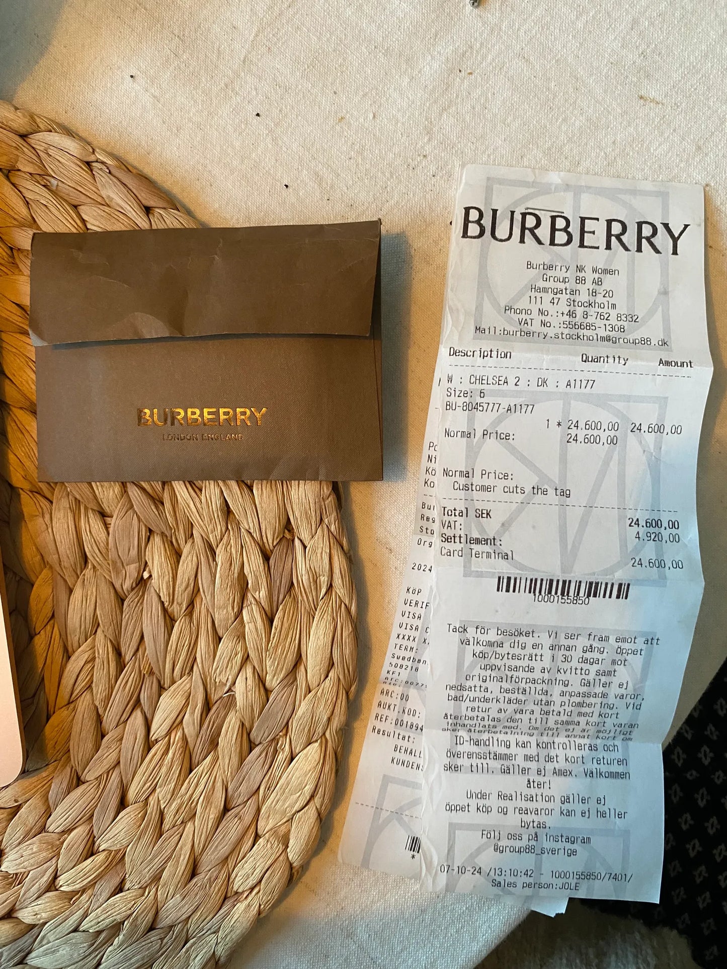 Burberry Chelsea-kappa NWOT