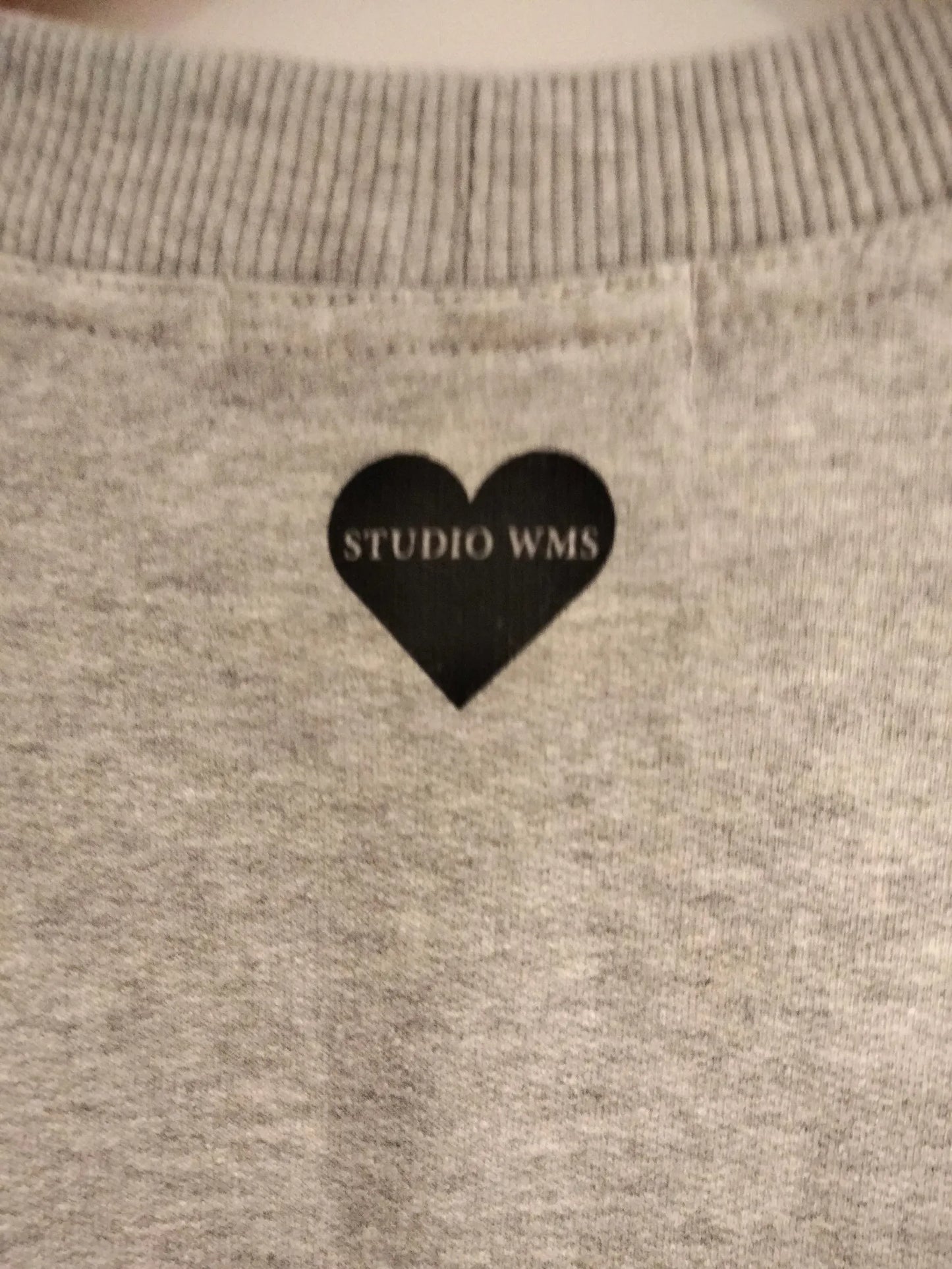 Studio wms-sweatshirt NWT