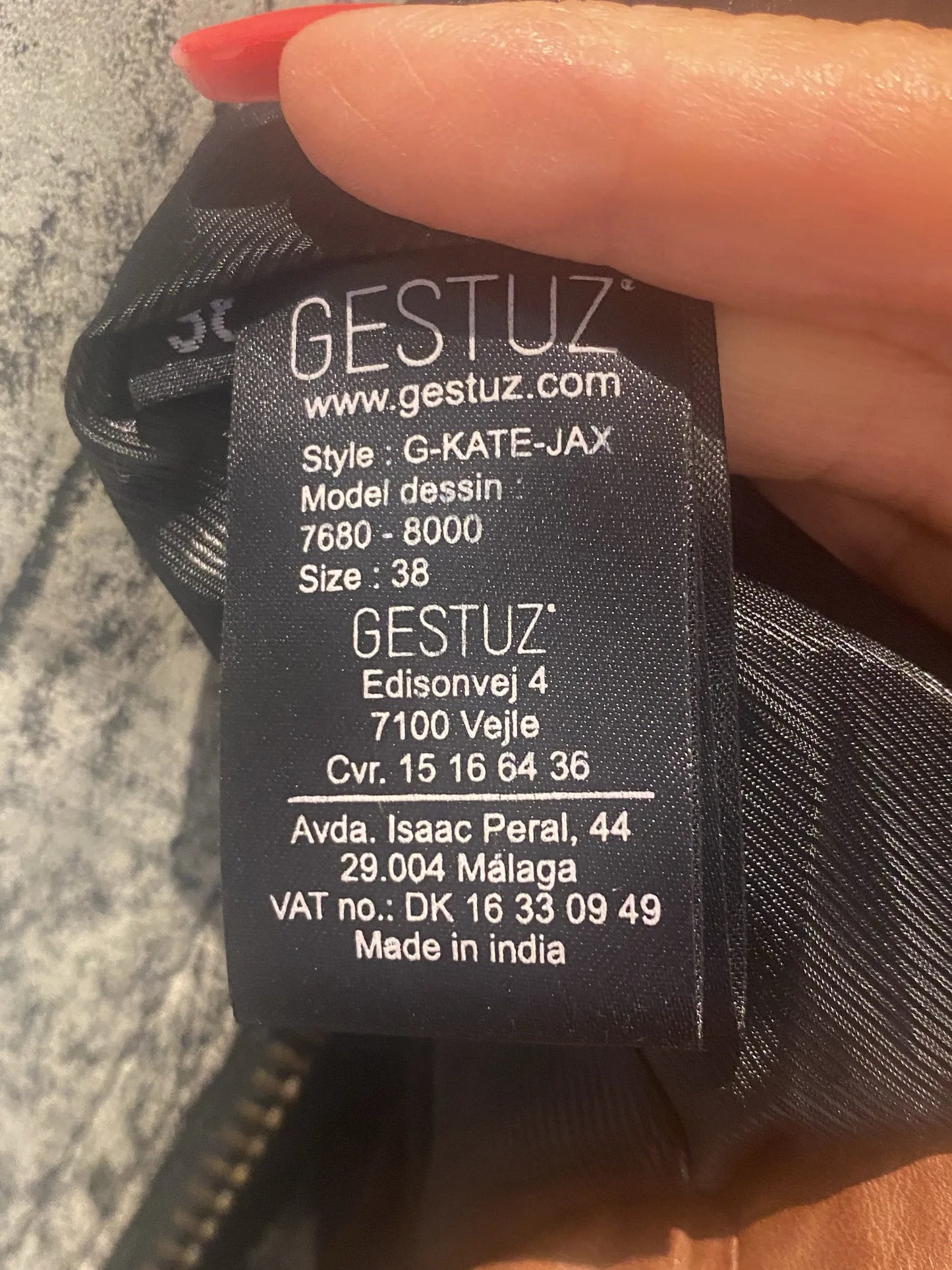 Gestuz-skinnjacka NWOT