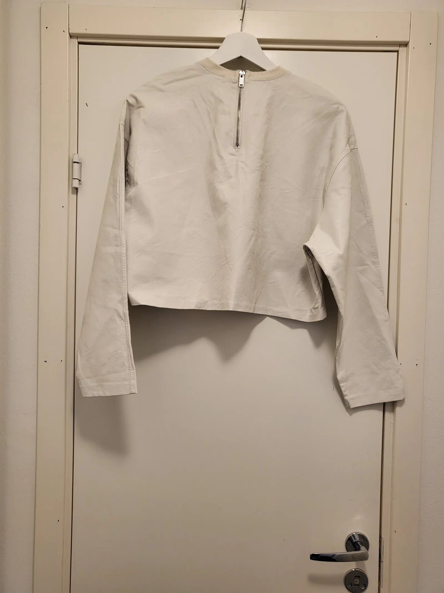 Zara-skinntröja NWOT