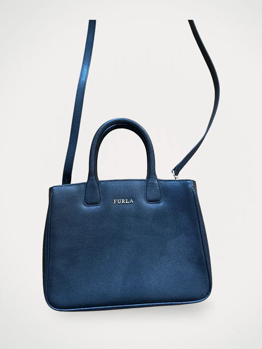 Furla-skinnaxelremsväska NWOT