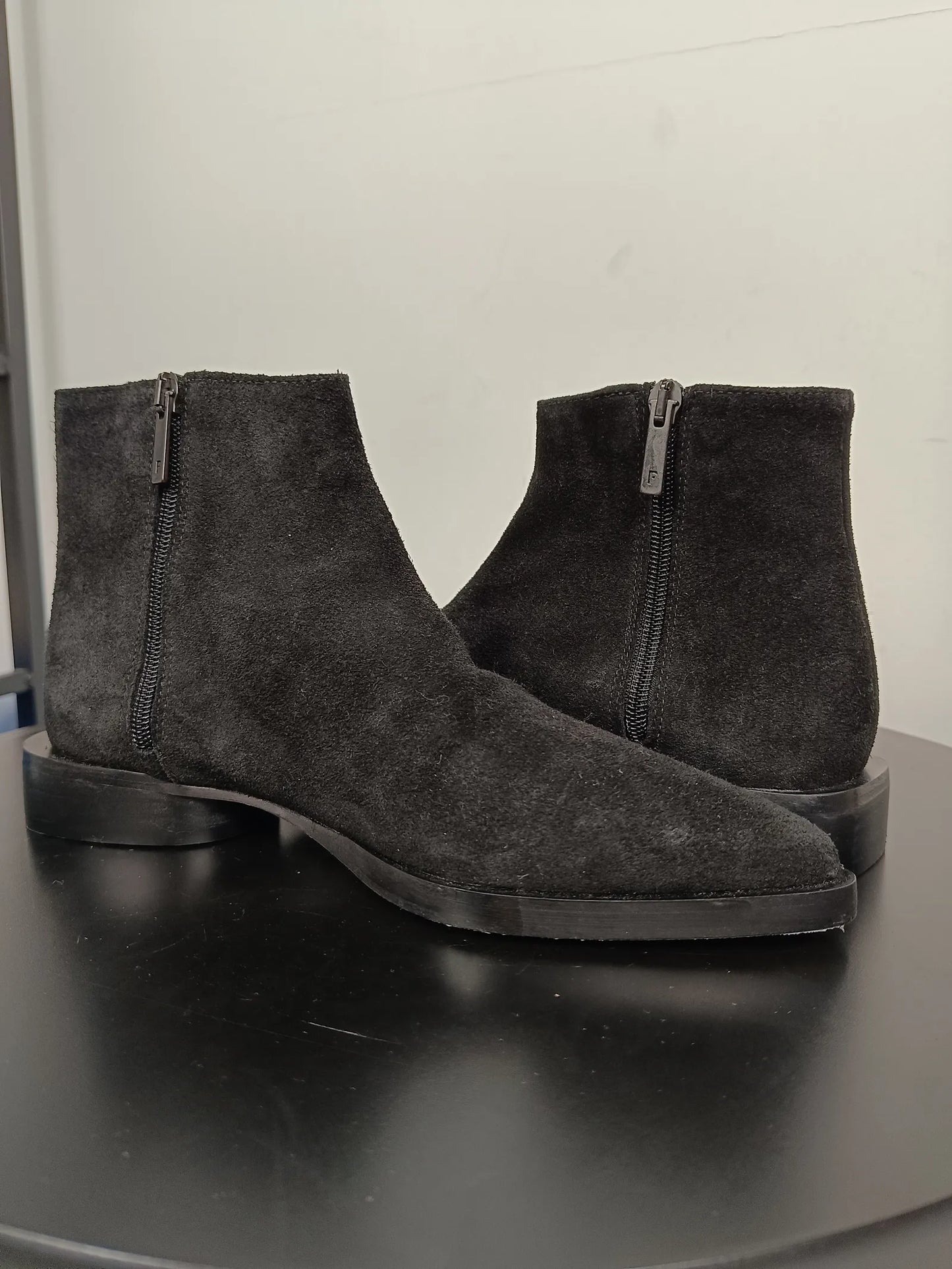 Flattered-boots NWOT