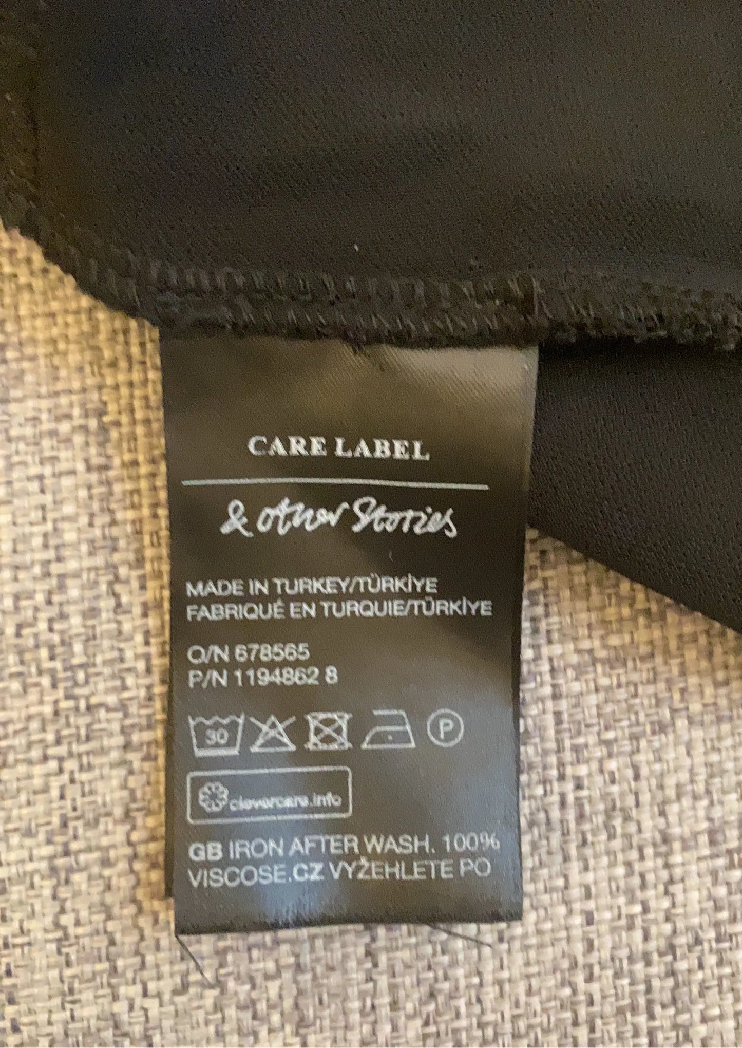 & Other Stories-blus