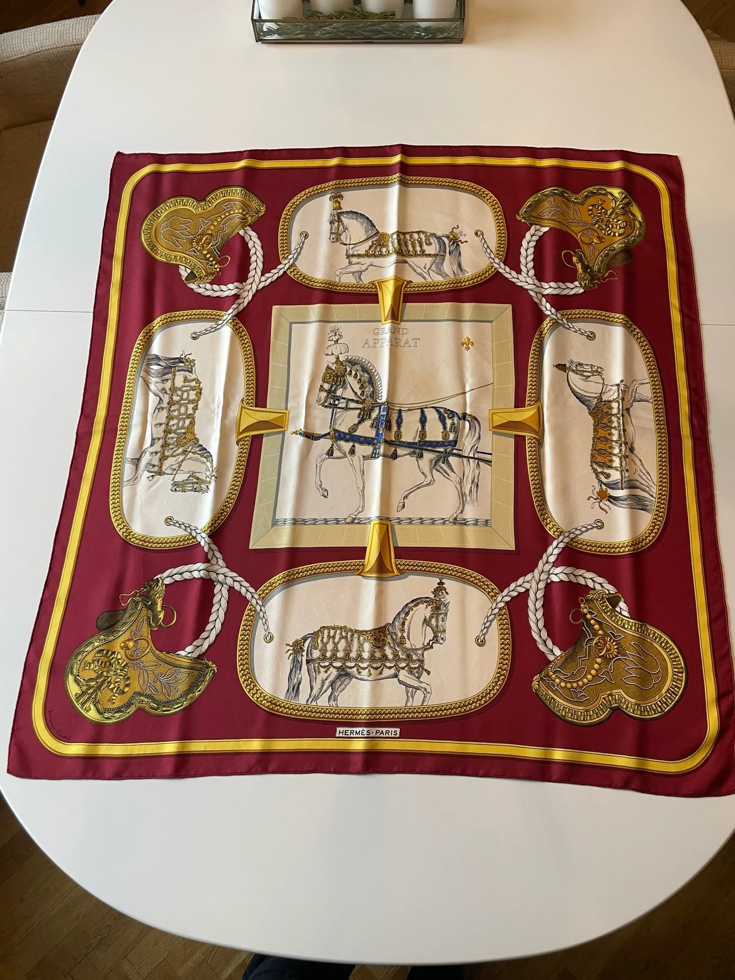 Hermès Grand Appart Scarf