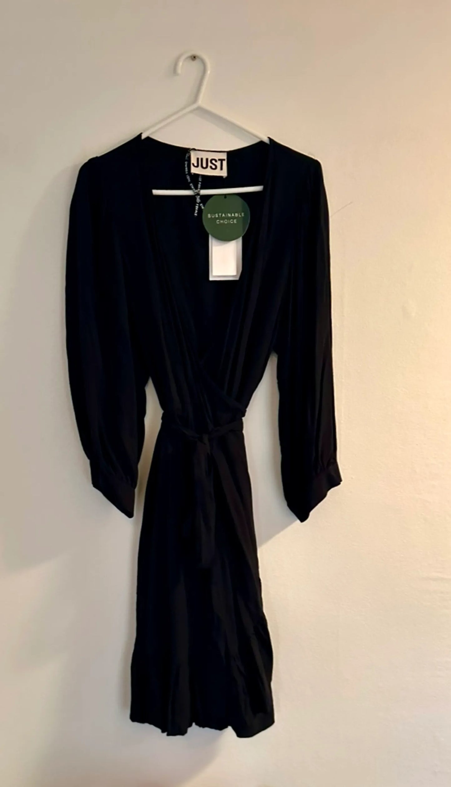 Just Female Ellery Wrap-klänning NWT